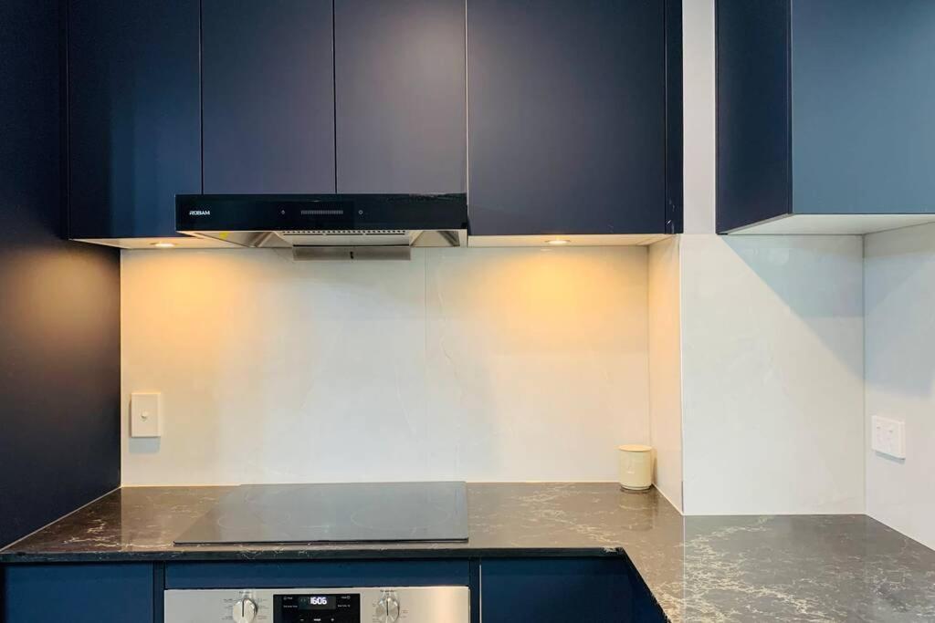 Southbank Modern Luxe Apartment Брисбен Экстерьер фото